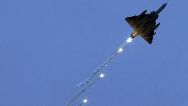 AP : US Launches Fresh Strikes on Iran As Ceasefire Comes Under Pressure